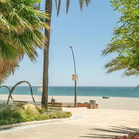 Elegant Urban Living By The In Lejlighed