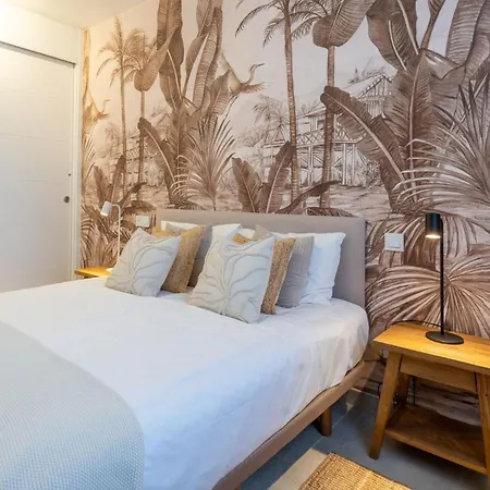 Elegant Urban Living By The In *