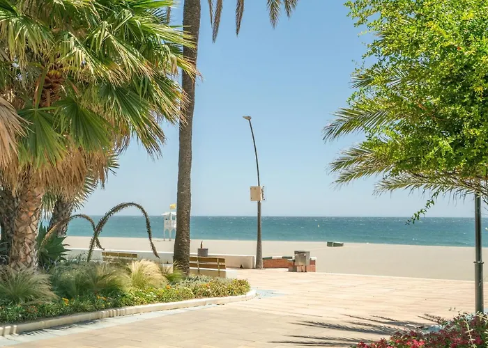 Elegant Urban Living By The In Lejlighed