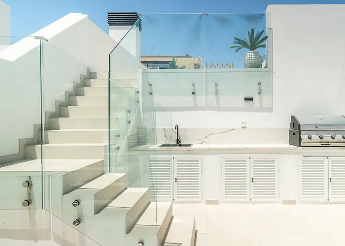 Elegant Urban Living By The In