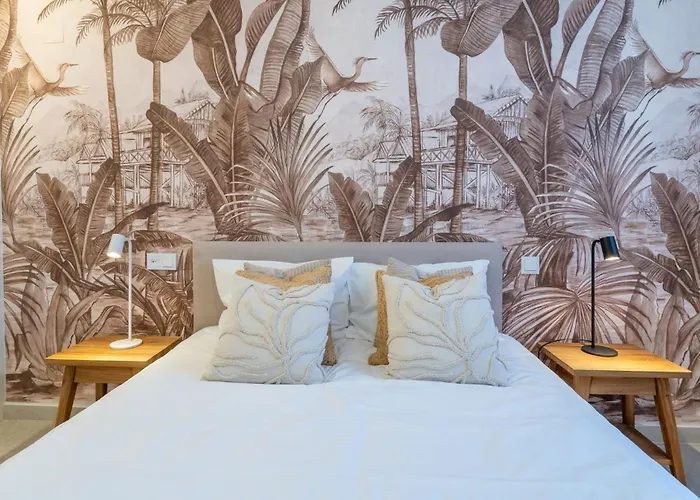 Elegant Urban Living By The In