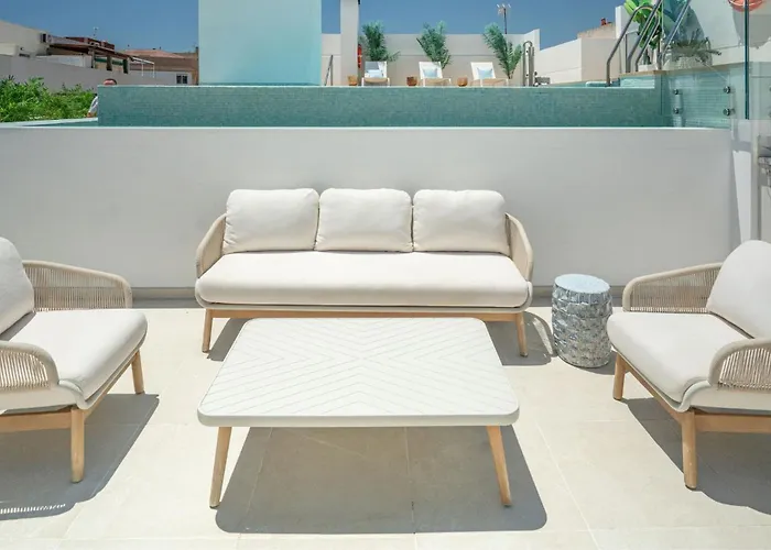 Lejlighed Elegant Urban Living By The In *